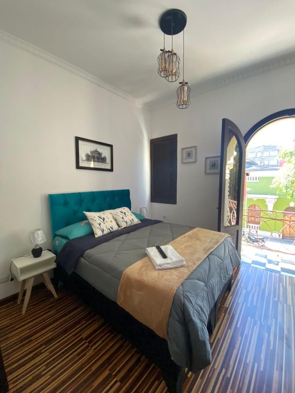 Hostal El Raco Santiago Luaran gambar
